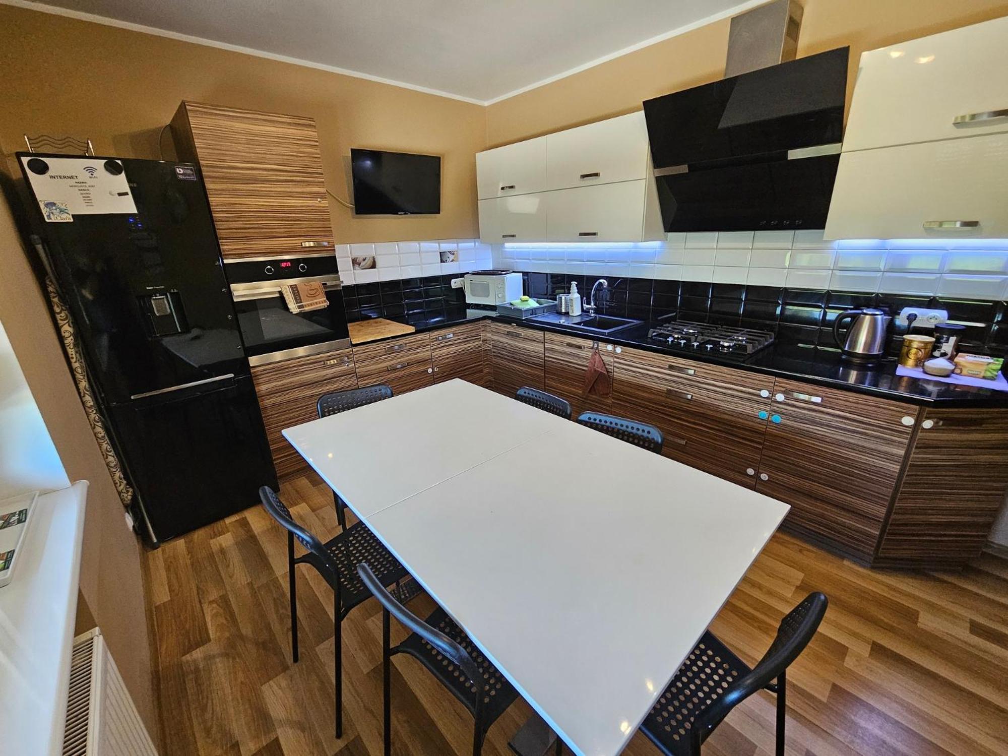 Taniespanie Rokietnica Rokietnica  Buitenkant foto